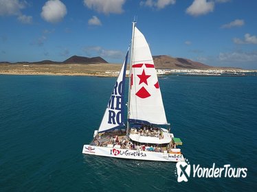 Full-Day La Graciosa Catamaran Cruise from Lanzarote