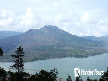 Full-Day Mount Batur Hiking and Boating Tour with Breakfast from Kintamani
