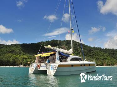 Full-Day Private Catamaran Charter from Koh Samui Including Chef