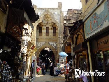 Full-Day Private Tour to the Giza Pyramids, Sphinx, Citadel and Khan El Khalili Bazaar