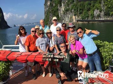 Full-Day Small Group Halong Bay Islands and Caves Tour with Seafood Lunch from Hanoi