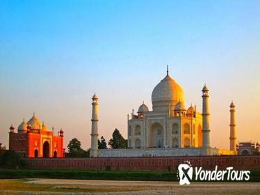 Full-Day Taj Mahal Sunrise Excursion from Delhi