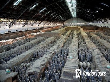 Full-Day Tour of the Terracotta Warriors and Banpo Neolithic Village from Xi'an