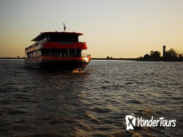 Garonne River Cruise Including Dinner from Bordeaux