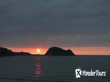 Getaria Tour by Land and Sea from San Sebastian Getaria Tour by Land and Sea from San Sebastian