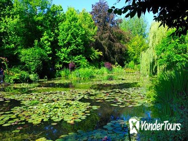 Giverny - Auvers Van Gogh Full Day Private Guided Tour from Paris