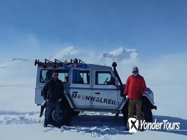 Golden Circle and Glacier Private Tour