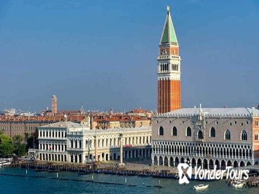Guided Excursion to Venice by Coach and Private Motorboat from Lake Garda