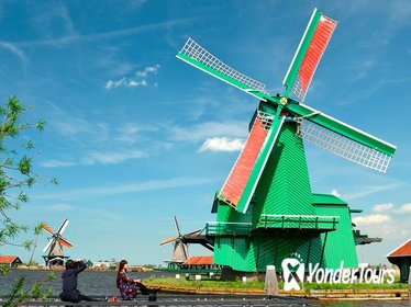 Guided tour to Zaanse Schans including THIS IS HOLLAND & Canal Cruise Amsterdam