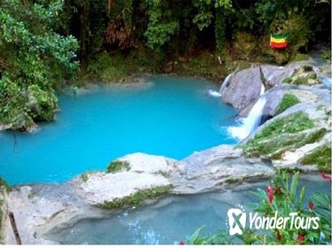 Half-Day Blue Hole and Secret Falls Tour from Runaway Bay