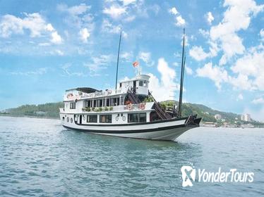 Halong Bay 2-Day Deluxe Cruise Tour including Kayaking and Cooking Demonstration