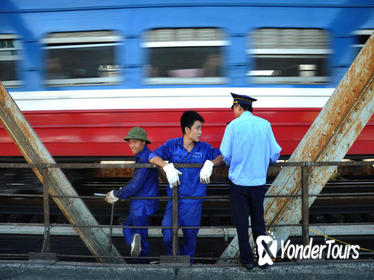 Hanoi On the Tracks Photo Tour