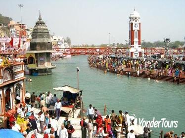 Haridwar and Rishikesh Private Day Trip by Road from Delhi