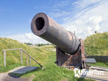 Helsinki Shore Excursion: Private Half-Day City and Suomenlinna Sea Fortress Tour