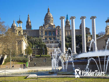 Highlights of Barcelona: Full-Day Private Tour with Lunch