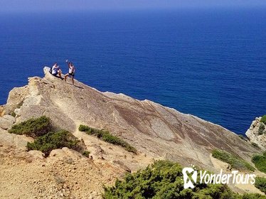 Hiking tour to footprints of dinosaur in Espichel Cape