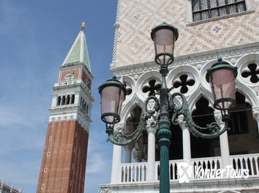 Historical Tour of Saint Mark's and Gondola Ride with Optional Glass Craftsman at work