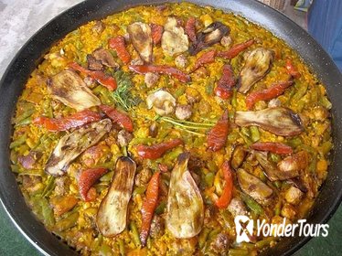Historical Tour of Valencia with Paella