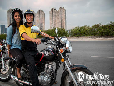Ho Chi Minh City Half-Day History and Food Tour by Motorbike
