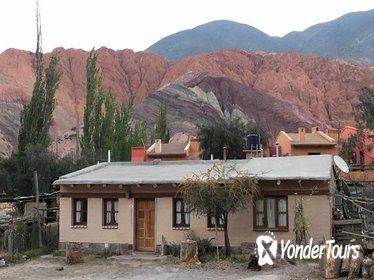 Humahuaca, 7-color Hill & round trip transfers airport - hotel in Salta