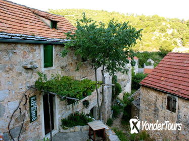 Hvar Abandoned Village Tour and Local Dinner