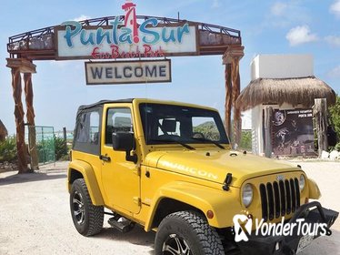 Jeep Tour in Cozumel with Snorkeling, Tequila Museum, Beach Club Lunch