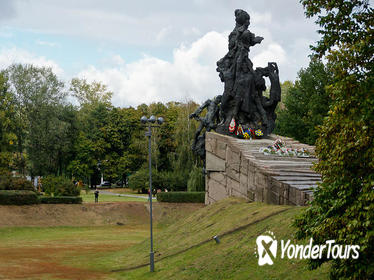 Jewish History of Kiev including Babi Yar Memorial Private Tour