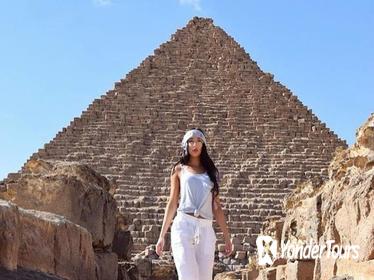 Journey inside the great pyramid and solar boat museum in Giza with lunch included