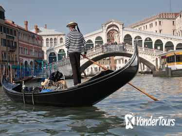 Kids Walking Tour Through Venice's Treasures