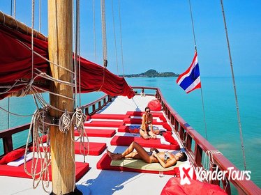 Koh Samui Brunch and Snorkeling Cruise