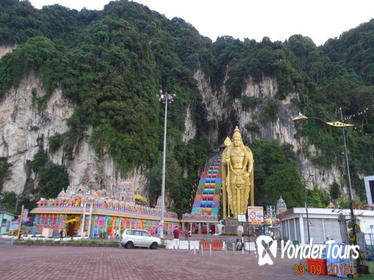 Kuala Lumpur City tour Including Kuala Lumpur Tower, Batu Caves and Little India