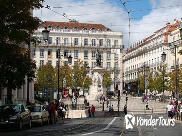 Lisbon 3-Hour Bohemian Walking Tour of Chiado and Bairro Alto