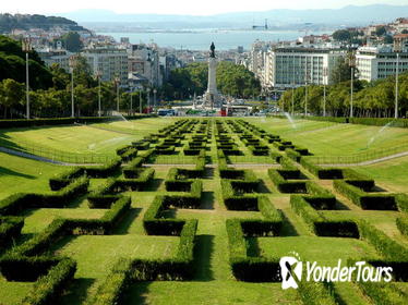 Lisbon Viewpoints Tuk Tuk Tour