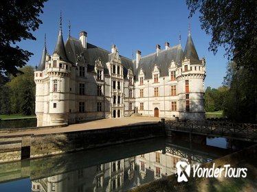 Loire Valley Day Trip to Azay Le Rideau, Langeais and Villandry with Wine Tasting from Tours