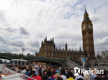 London Dungeon and Thames River Sightseeing Cruise