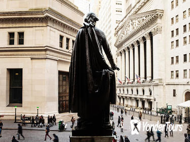 Lower Manhattan Tour: Wall Street and 911 Memorial