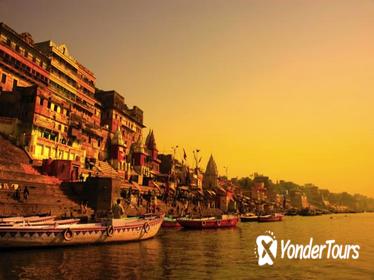 Luxury Delhi Agra Jaipur (Golden Triangle) with Varanasi in 08 Days