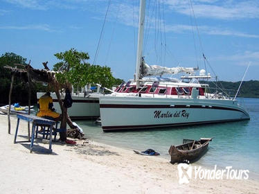 Marlin del Rey Catamaran Snorkel Sunset Cruise from Tamarindo