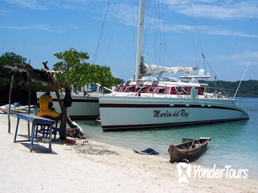 Marlin del Rey Catamaran Snorkel Sunset Cruise from Tamarindo