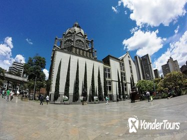 Medellin Historical City and Food Tour
