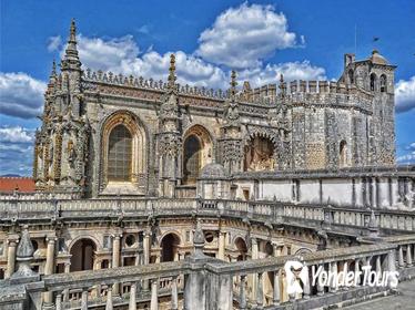 Medieval Knights Templar and Alcobaça Private Day Trip from Lisbon