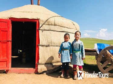 Mongol Nomadic show and Khustai National park