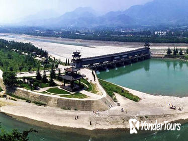 Mount Qingcheng and Dujiangyan Dam Guided Day Trip from Chengdu