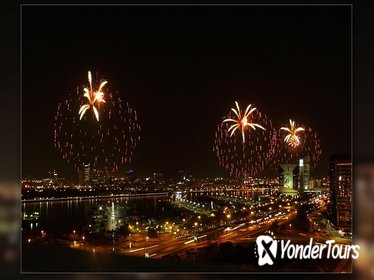 New Year's Eve Boat Tour in Dubai Celebrating 2018