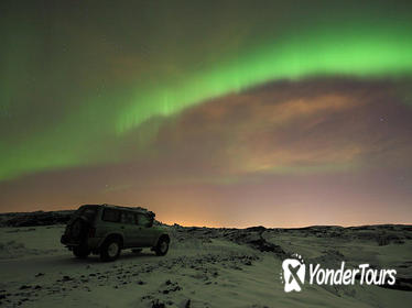 Northern Lights and Secret Lagoon Trip by Super Jeep from Reykjavik