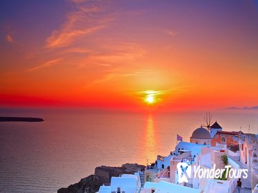 Oia Sunset and Traditional Villages Tour in Santorini Oia Sunset and Traditional Villages Tour in Santorini