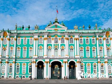 One-Day Essential Tour of St Petersburg with Hermitage & Canal Cruise