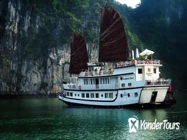 Overnight Bai Tu Long Bay Cruise from Hanoi