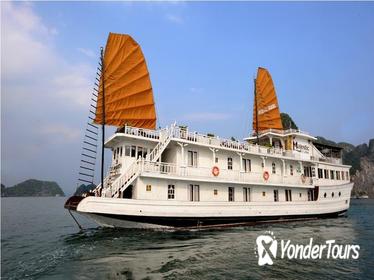 Overnight Halong Bay Cruise Including Transfer Service and Kayaking or Bamboo Boat Activities