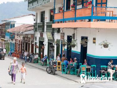 Overnight Tour from Medellin: Santa Fe de Antioquia and Jardín